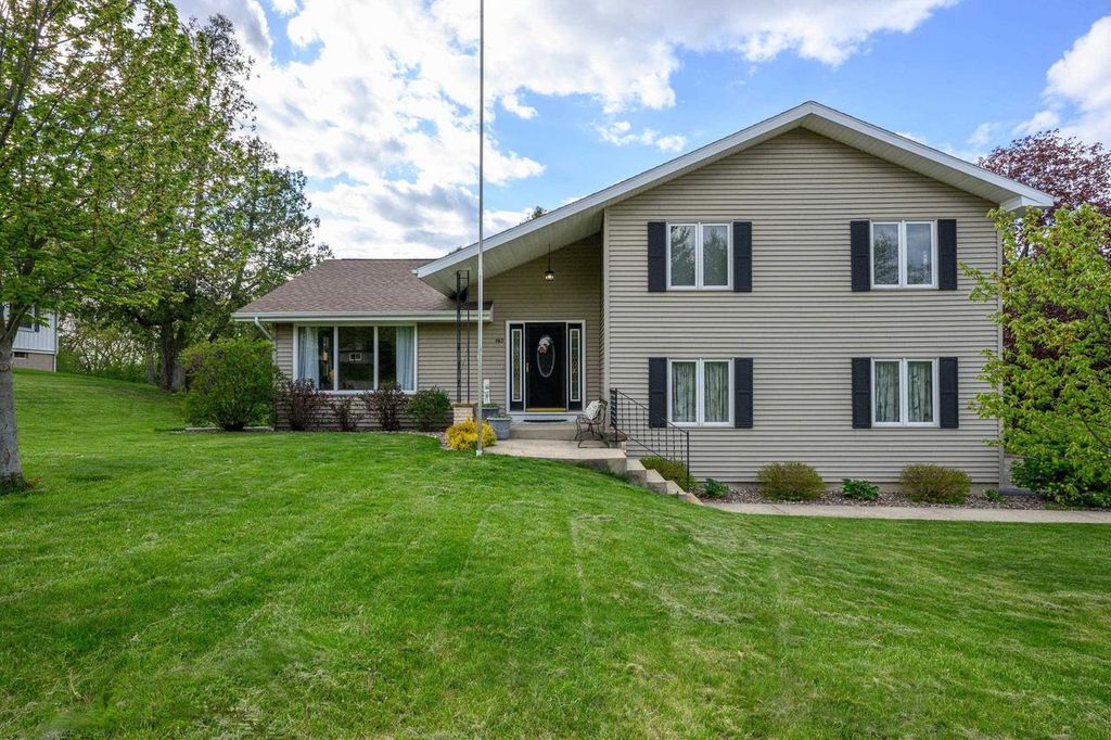 Photo of 183 Greenhill CIRCLE, Milton, WI 53563 (MLS # 2020604)