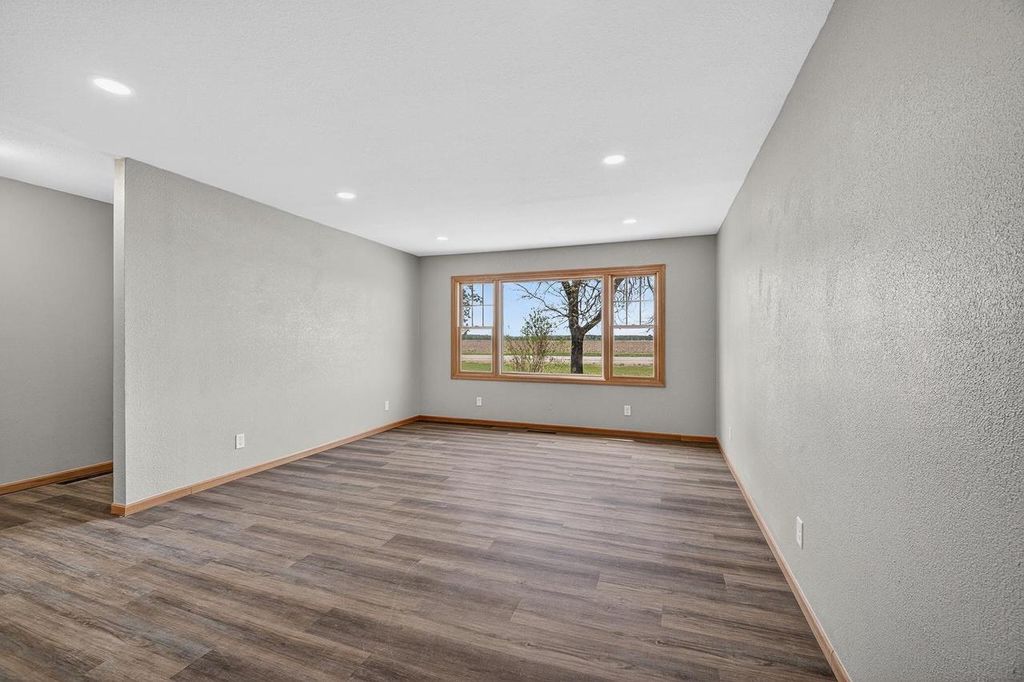 Photo of 5537 S County Road T Rd, Brodhead, WI 53520 (MLS # 2021928)