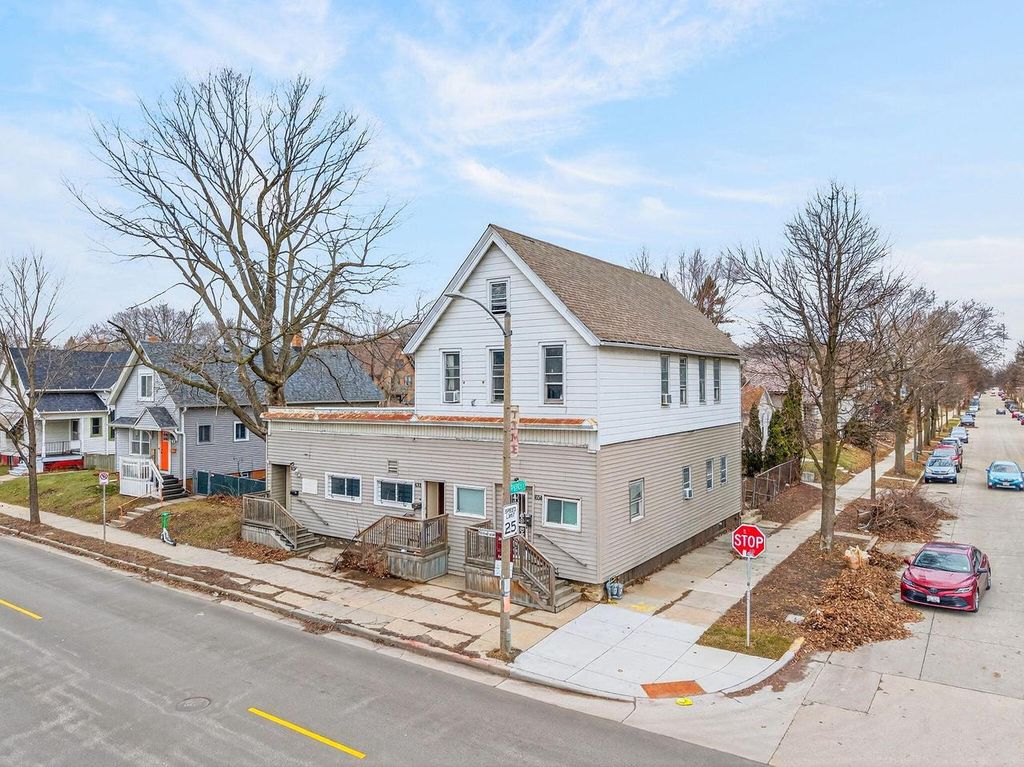 Photo of 630 E Locust St 628-634 STREET, Milwaukee, WI 53212 (MLS # 1959064)