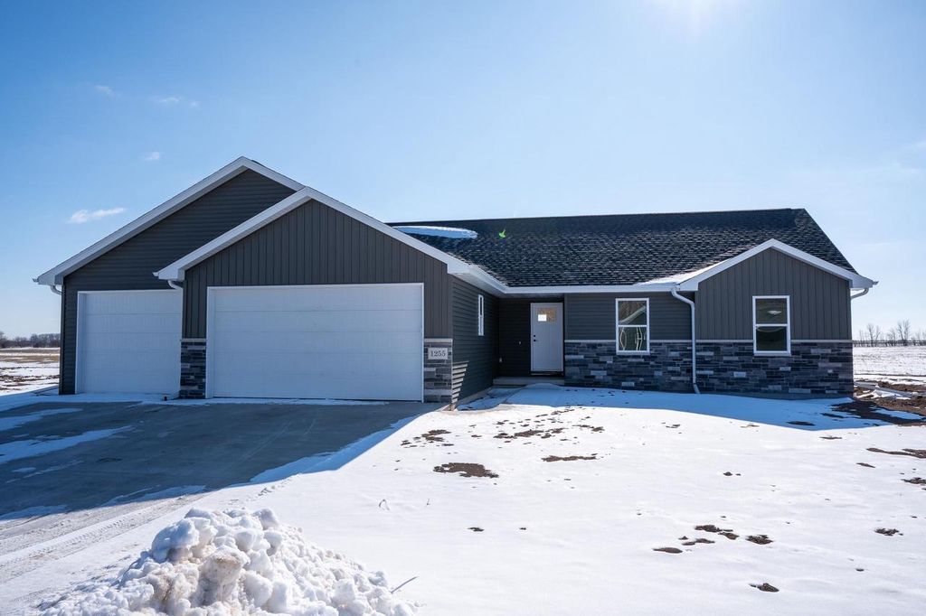 Photo of 1255 W Thorn Creek DRIVE, Hilbert, WI 54129 (MLS # 50320991)