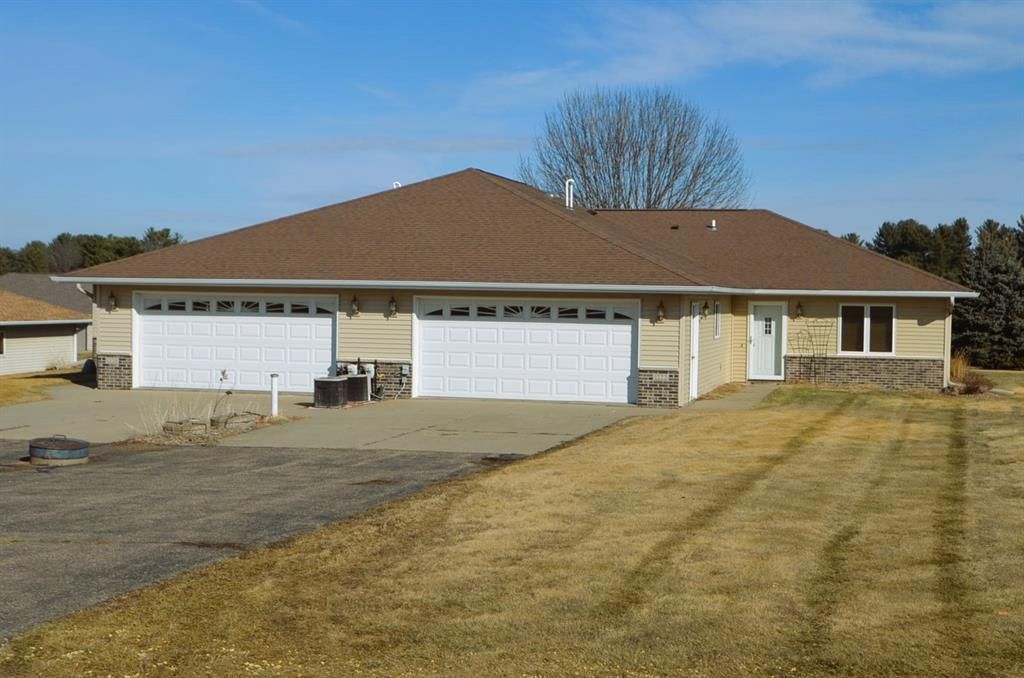 Photo of 1220 Golf View DRIVE, Mondovi, WI 54755 (MLS # 1599141)