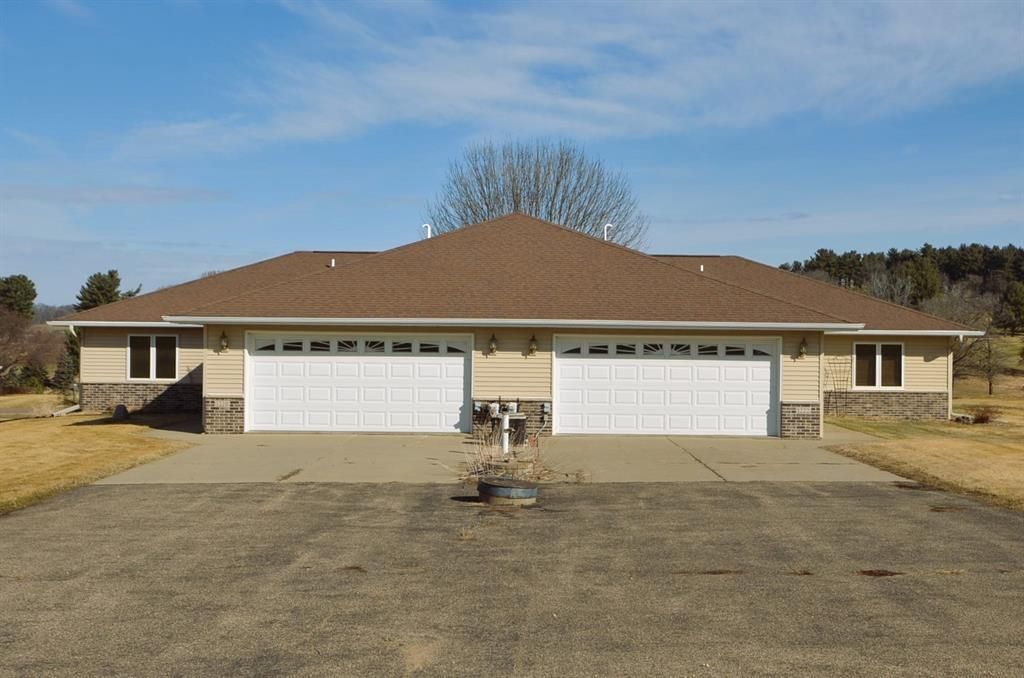 Photo of 1220 Golf View DRIVE, Mondovi, WI 54755 (MLS # 1599141)
