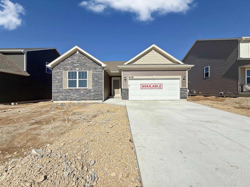 Photo of 608 Boulder LANE #39, Stoughton, WI 53589 (MLS # 2011062)