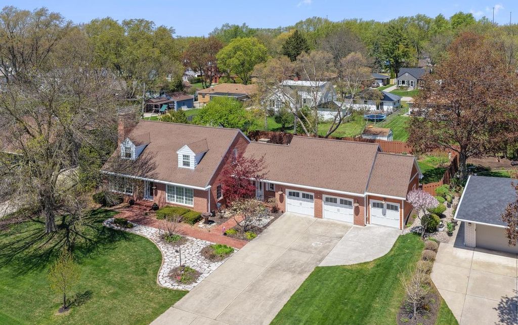 Photo of 240 Arbor LANE, Green Bay, WI 54301 (MLS # 50325483)