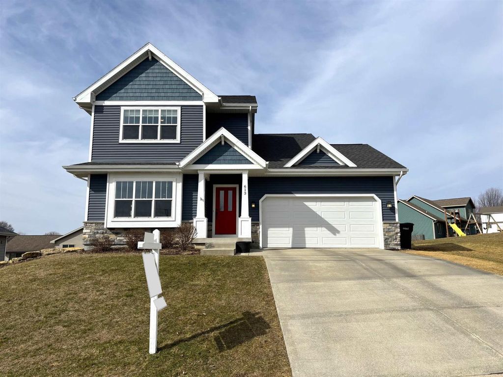 Photo of 613 Trotter DRIVE, Mount Horeb, WI 53572 (MLS # 2017373)