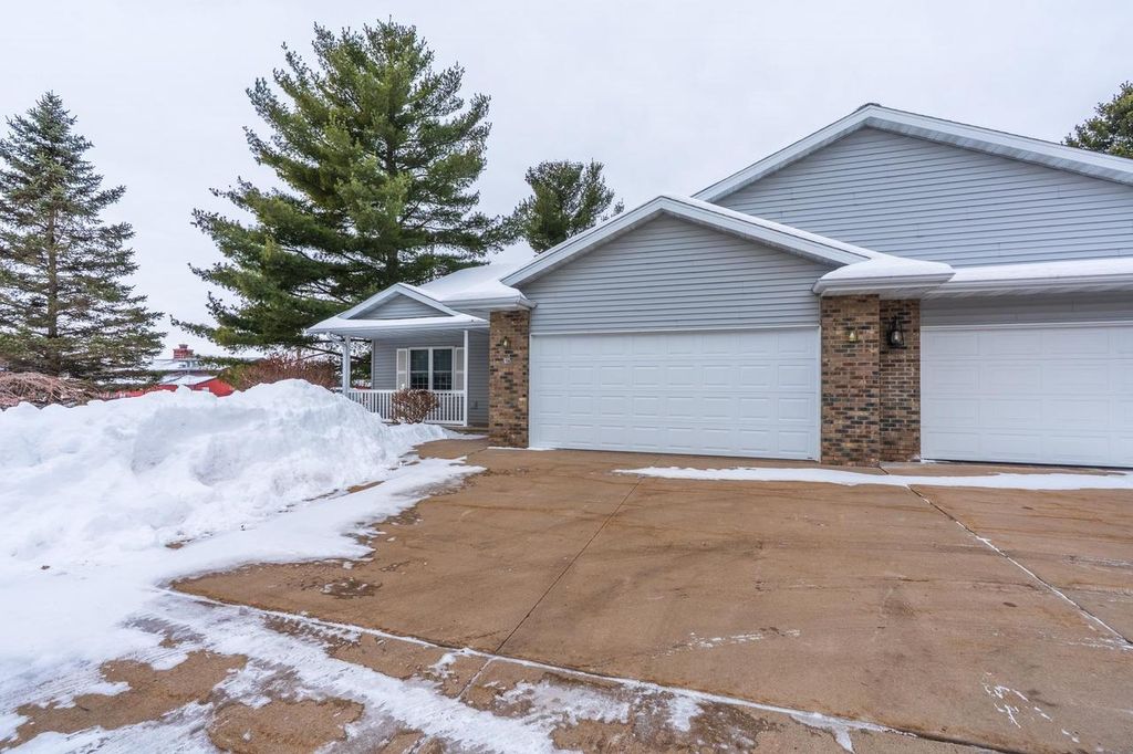 Photo of 2800 - 1B Thielman STREET, Merrill, WI 54452 (MLS # 22600766)