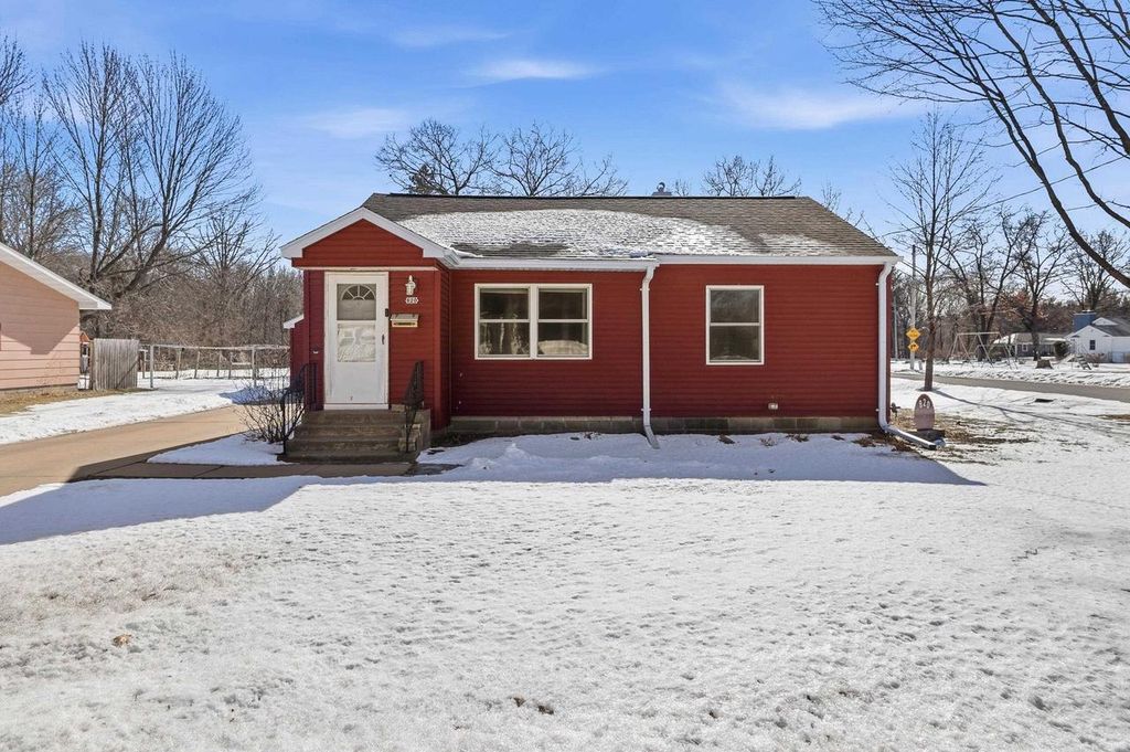 Photo of 820 W Fourth STREET, Mosinee, WI 54455 (MLS # 22600847)