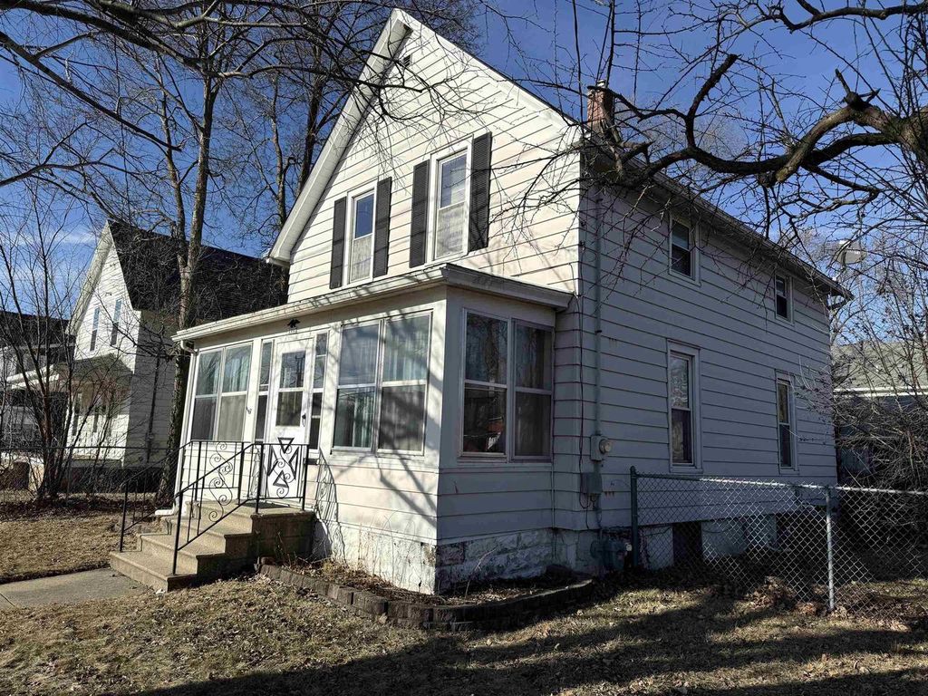 Photo of 1003 Liberty AVENUE, Beloit, WI 53511 (MLS # 2014961)