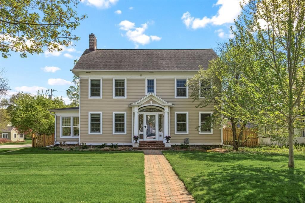 Photo of 339 McKinley AVENUE, Eau Claire, WI 54701 (MLS # 1600557)