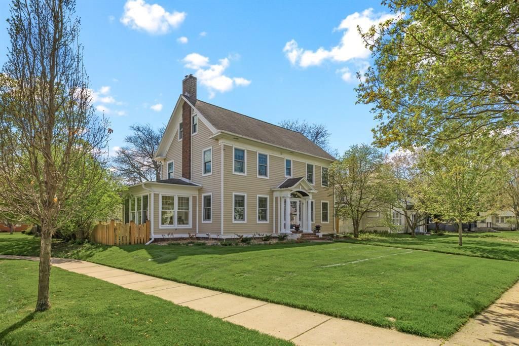 Photo of 339 McKinley AVENUE, Eau Claire, WI 54701 (MLS # 1600557)