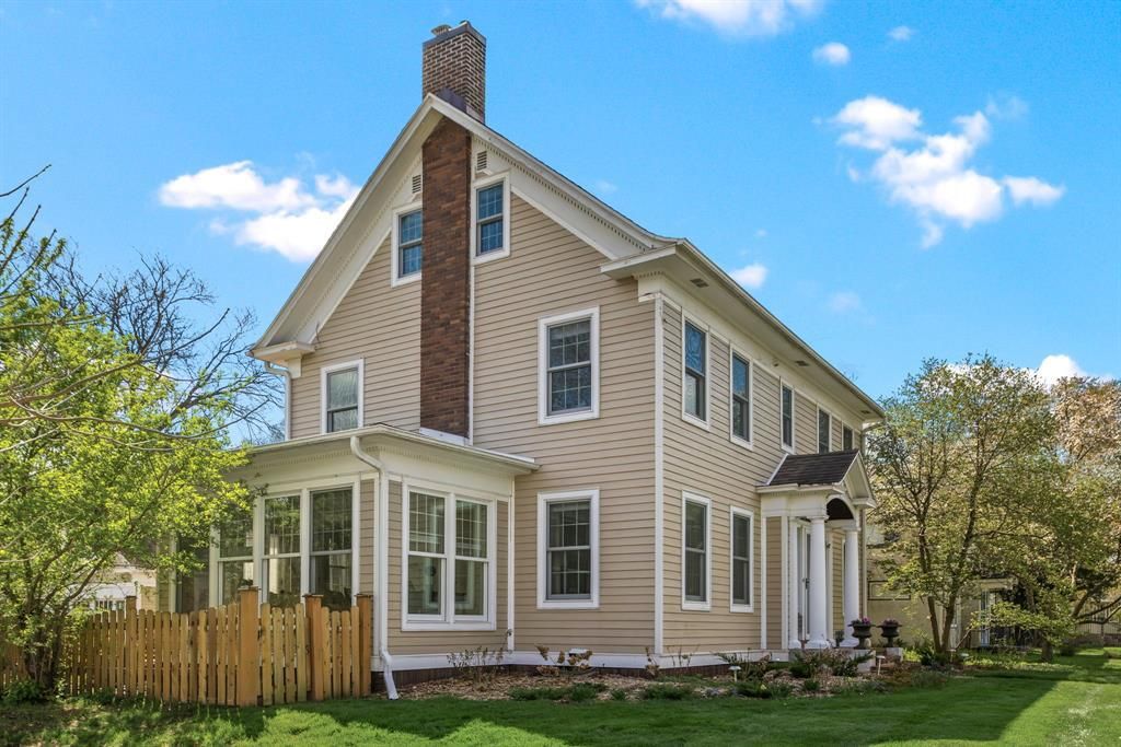 Photo of 339 McKinley AVENUE, Eau Claire, WI 54701 (MLS # 1600557)