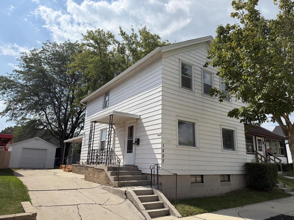 Photo of 1507 Indiana AVENUE, Sheboygan, WI 53081 (MLS # 1978361)