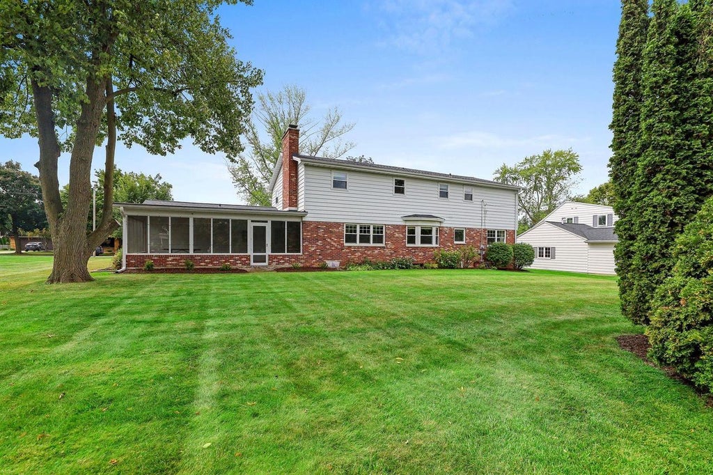 Photo of 180 Rosemont DRIVE, Green Bay, WI 54301 (MLS # 50331901)