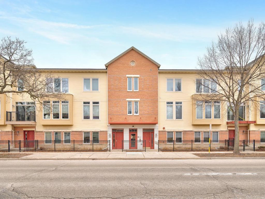 Photo of 608 N Midvale BOULEVARD #302, Madison, WI 53705 (MLS # 2016768)