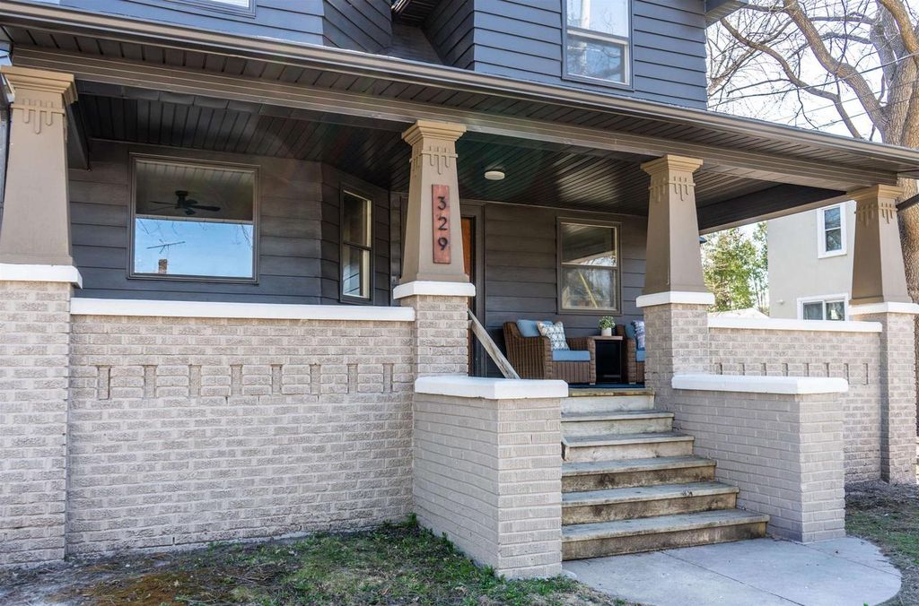 Photo of 329 Taylor STREET, Kaukauna, WI 54130 (MLS # 50324299)