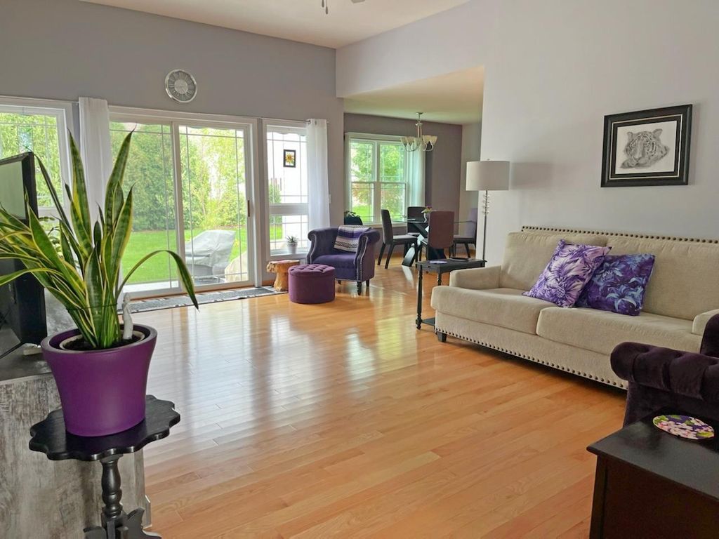 Photo of 3656 S 46th PLACE, Greenfield, WI 53220 (MLS # 1944884)