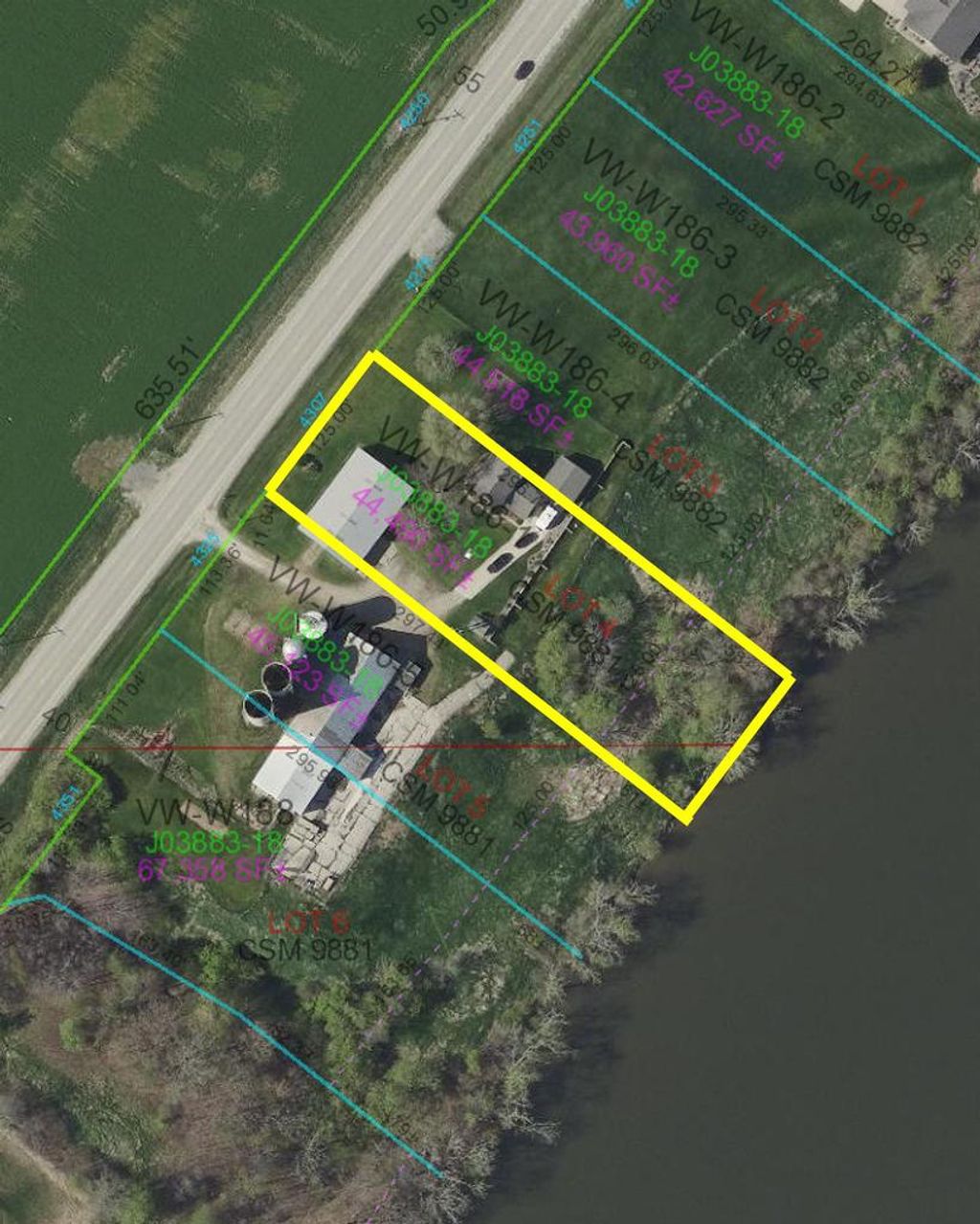 Photo of 4307 Lost Dauphin ROAD, De Pere, WI 54115 (MLS # 50323980)