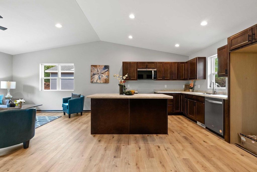 Photo of 1910 Southland LANE, New London, WI 54961 (MLS # 50321001)