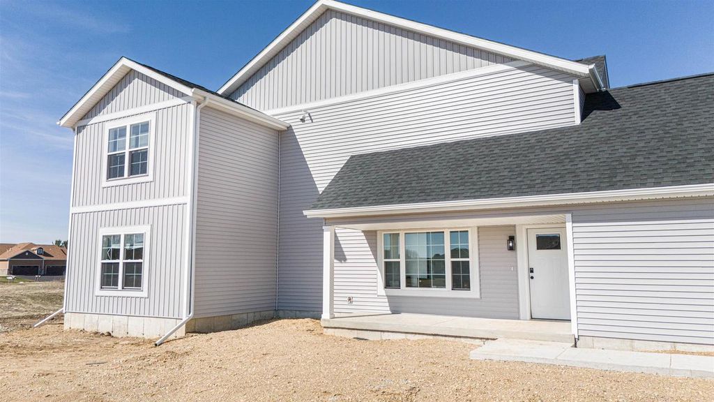 Photo of 1832-1834 W Kyle CIRCLE, Beloit, WI 53511 (MLS # 2019774)