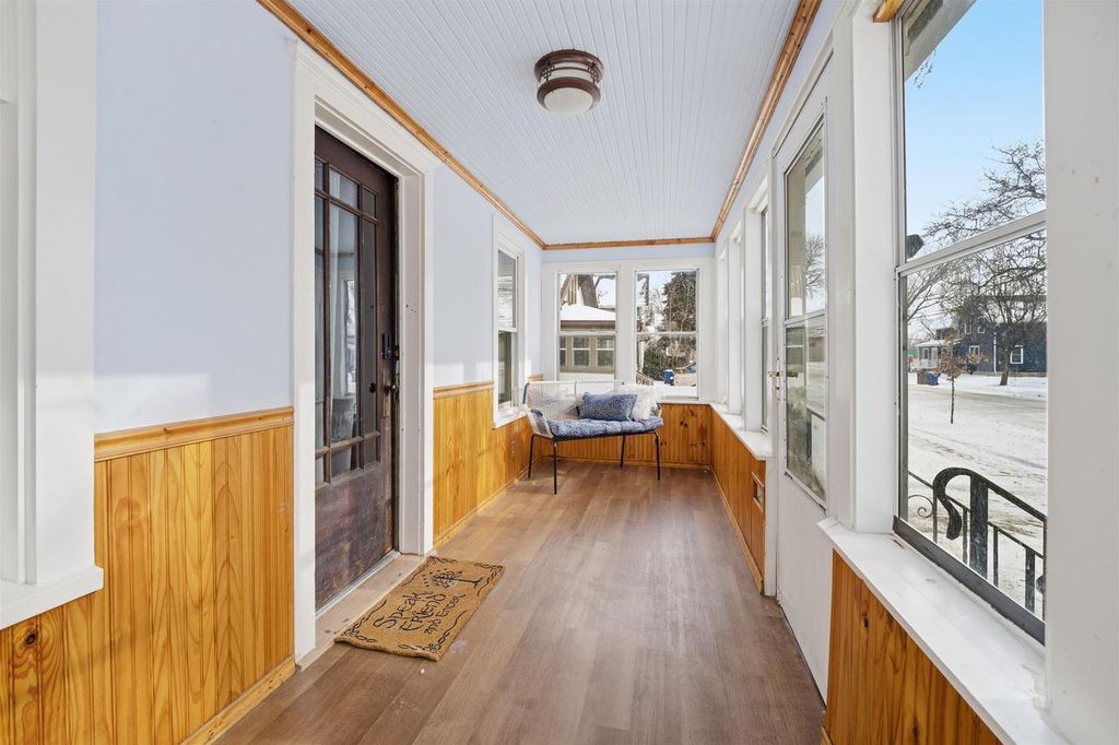 Photo of 724 2nd STREET, Menasha, WI 54952 (MLS # 50320307)