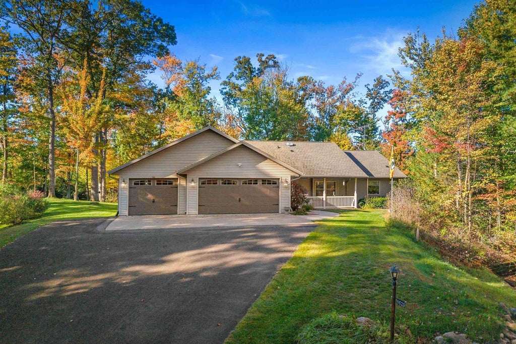 Photo of 9620 Timberline COURT, Amherst, WI 54406 (MLS # 22605033)