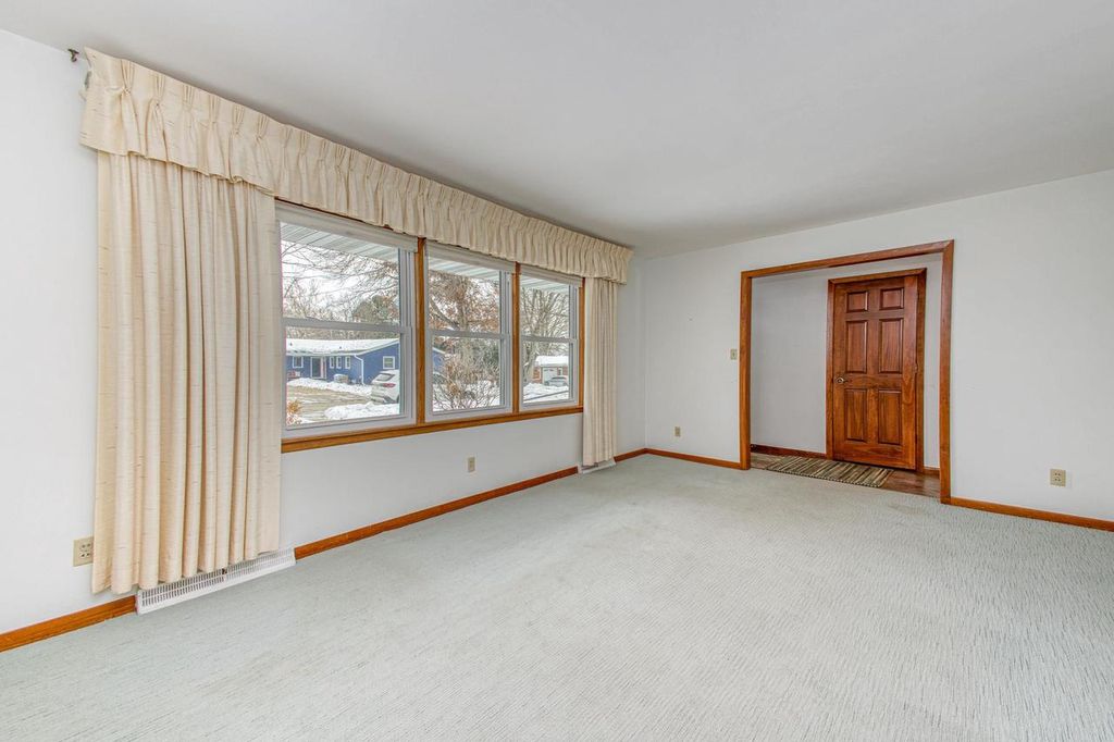 Photo of 1200 Westhill AVENUE, Platteville, WI 53818 (MLS # 2013742)