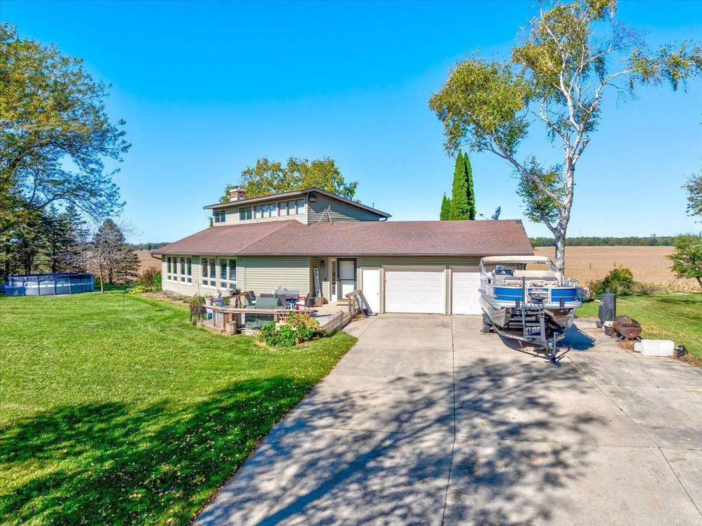 Photo of N3943 O&#39;Connor ROAD, Columbus, WI 53925 (MLS # 2010549)