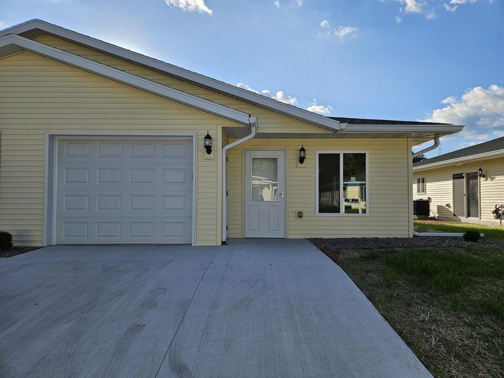 Photo of 1161 Maple STREET, Reedsburg, WI 53959 (MLS # 2015168)