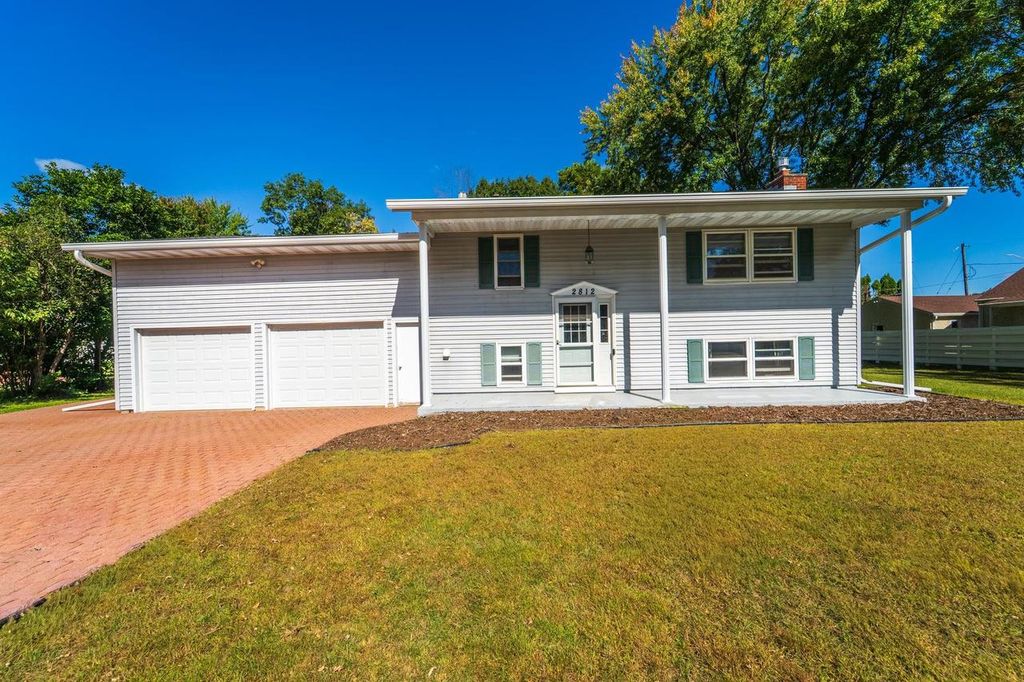 Photo of 2812 Hubbill AVENUE, Wausau, WI 54401 (MLS # 22601287)