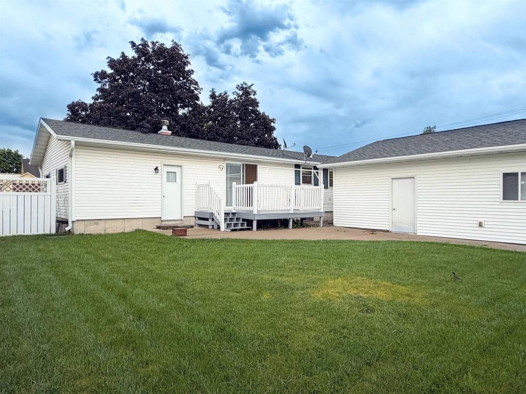 Photo of 1317 S 5th STREET, Prairie Du Chien, WI 53821 (MLS # 2027282)