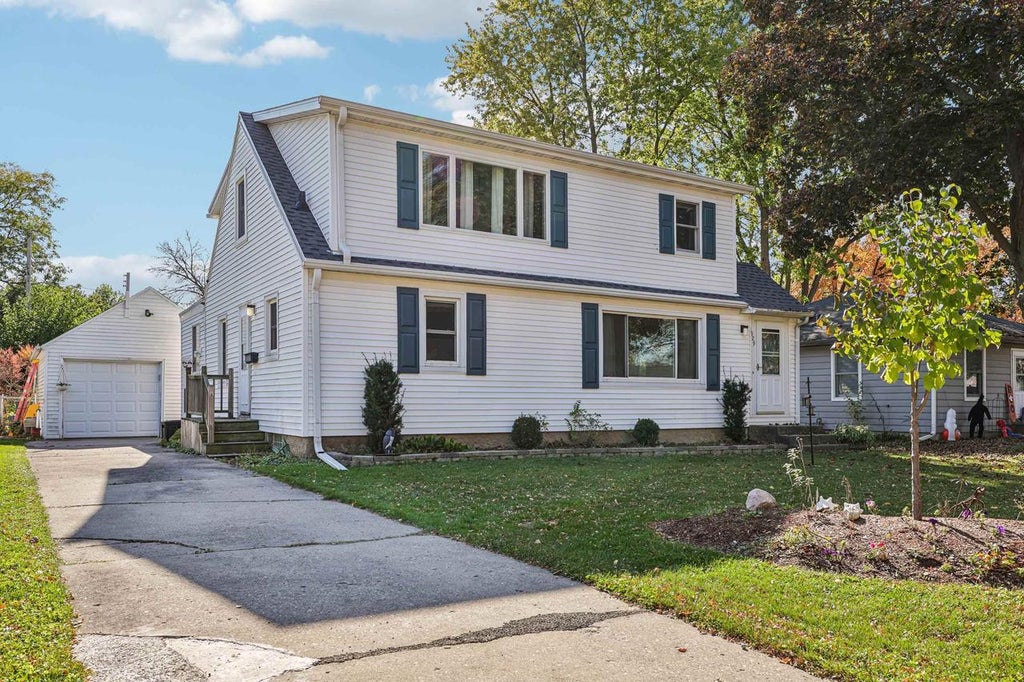 Photo of 1929 Melrose STREET, Madison, WI 53704 (MLS # 2035184)