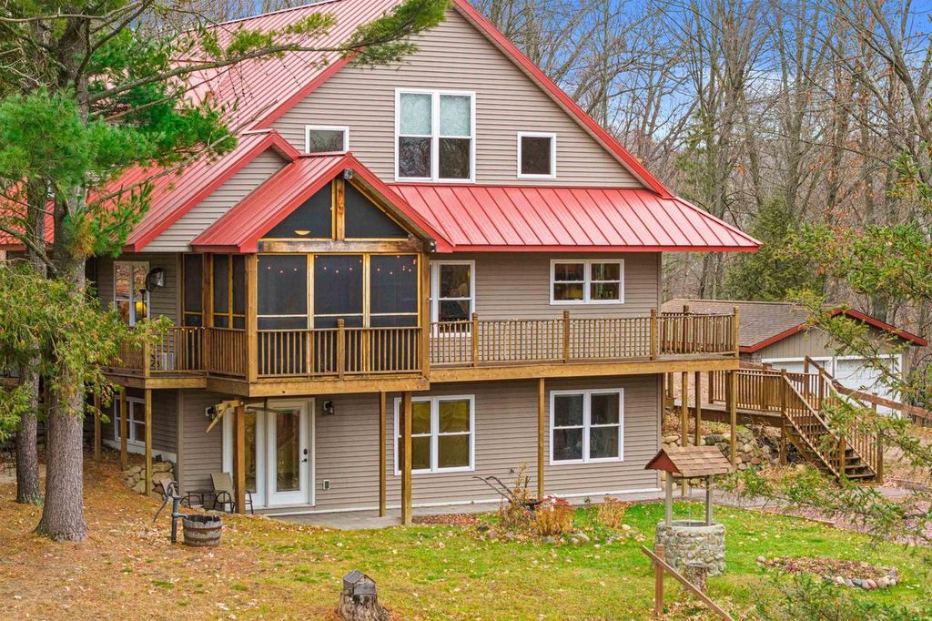 Photo of 8840 Spring Lake ROAD, Amherst, WI 54406 (MLS # 22505632)