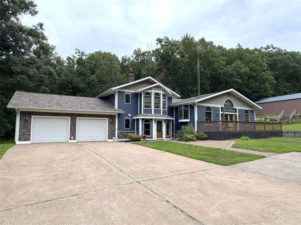 Photo of N5502 Oakwood Drive, Spooner, WI 54801 (MLS # 1601120)