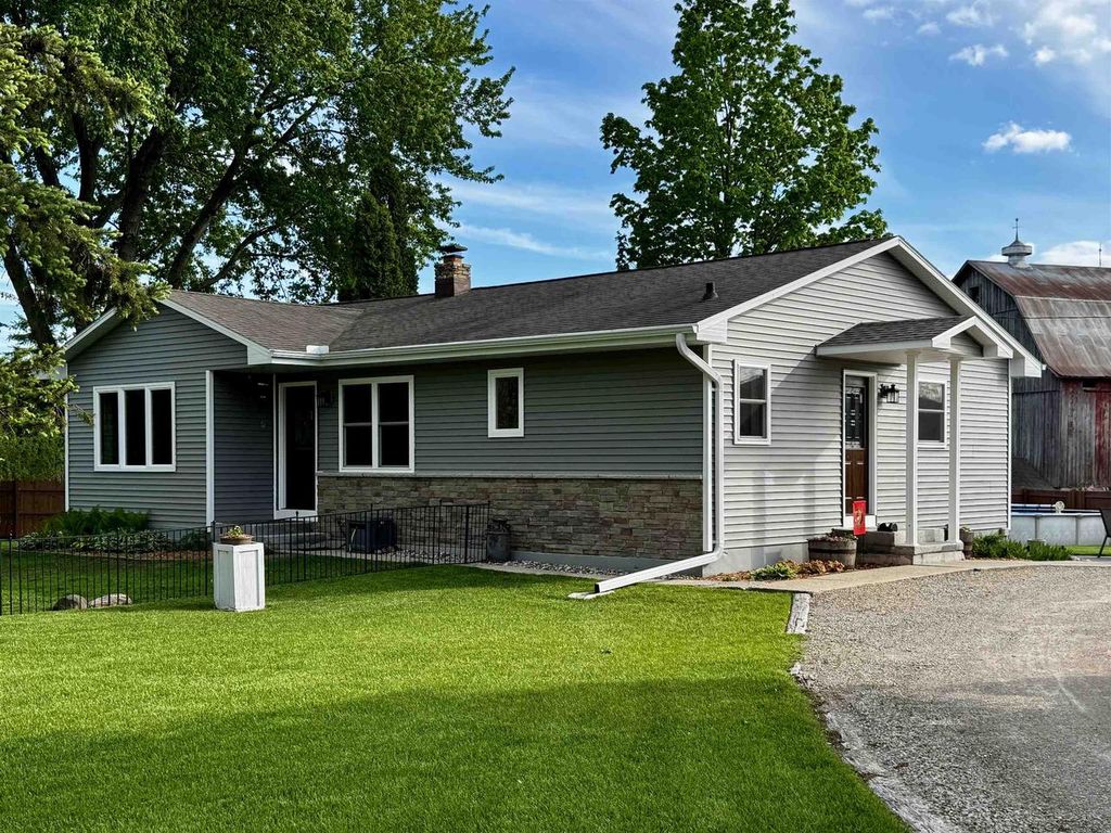 Photo of 4103 Fairview ROAD, Larsen, WI 54947 (MLS # 50326222)