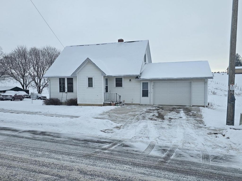 Photo of 514 Mill STREET, Bloomington, WI 53804 (MLS # 2015387)