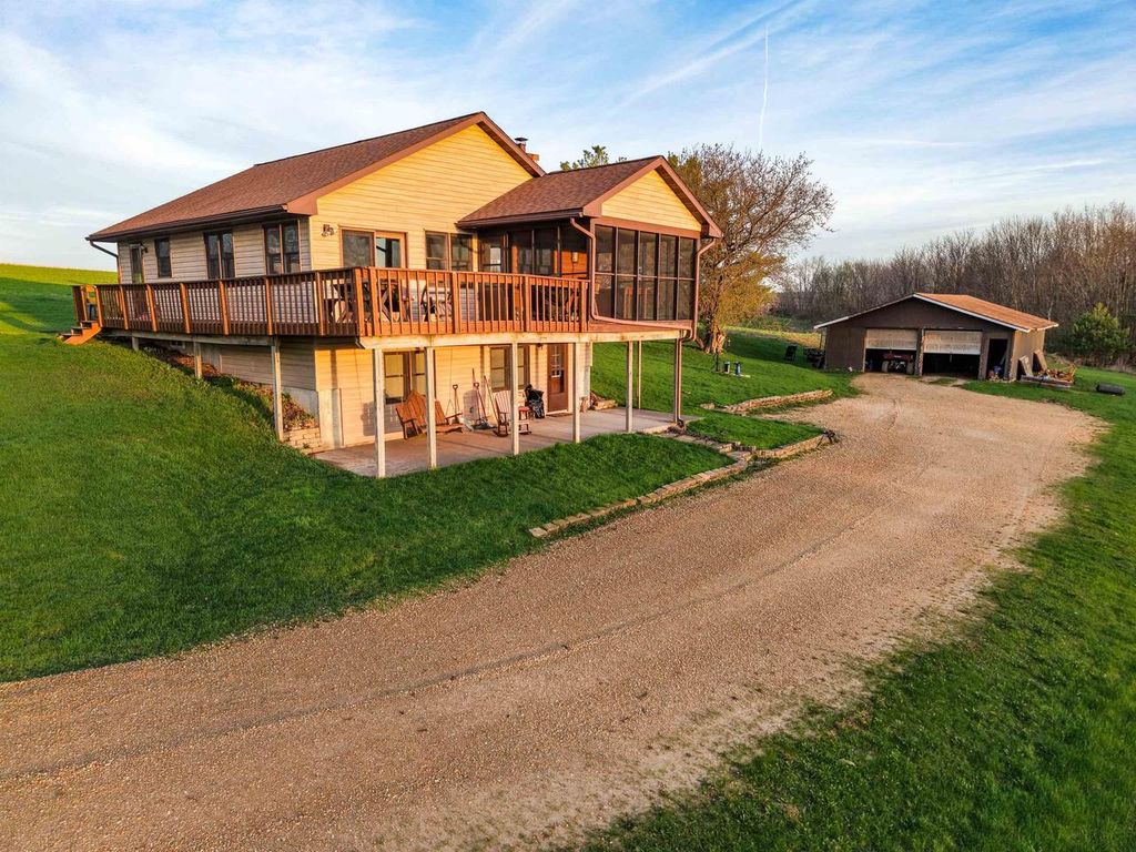 Photo of E5390 Parker DRIVE, Viroqua, WI 54665 (MLS # 2021233)