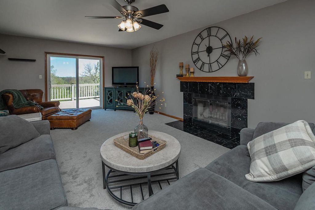 Photo of N75W23408 N Ridgeview CIRCLE, Sussex, WI 53089 (MLS # 1961265)