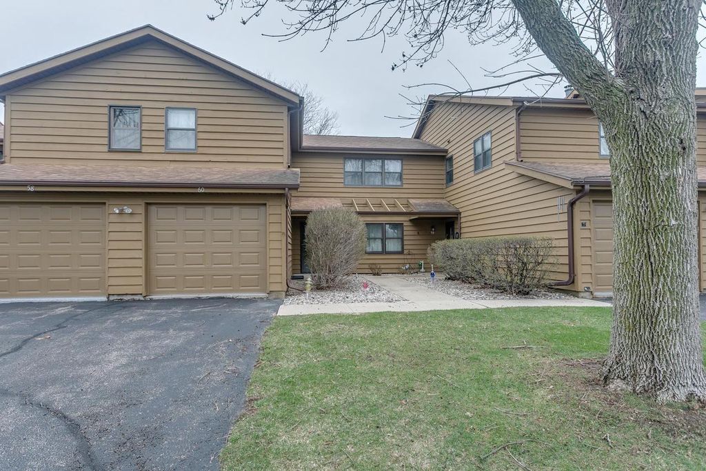 Photo of 930 Manor DRIVE #60, Neenah, WI 54956 (MLS # 50323678)