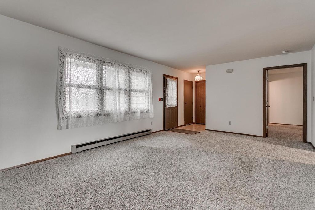 Photo of 930 Manor DRIVE #60, Neenah, WI 54956 (MLS # 50323678)