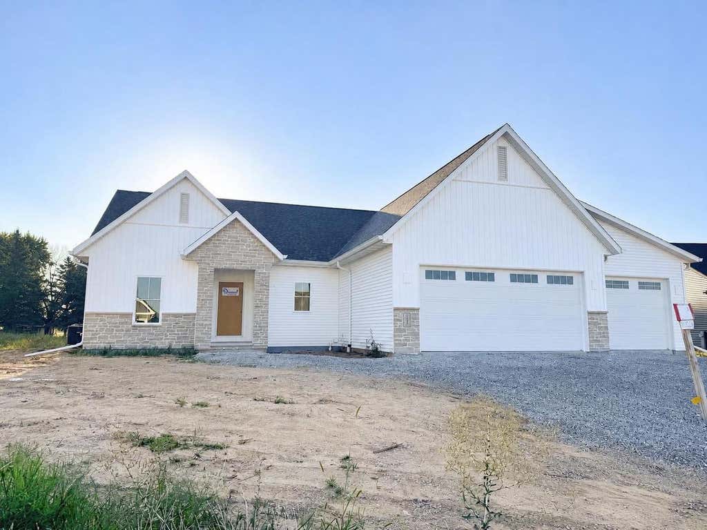 Photo of N8844 Galway LANE, Menasha, WI 54115 (MLS # 50331777)