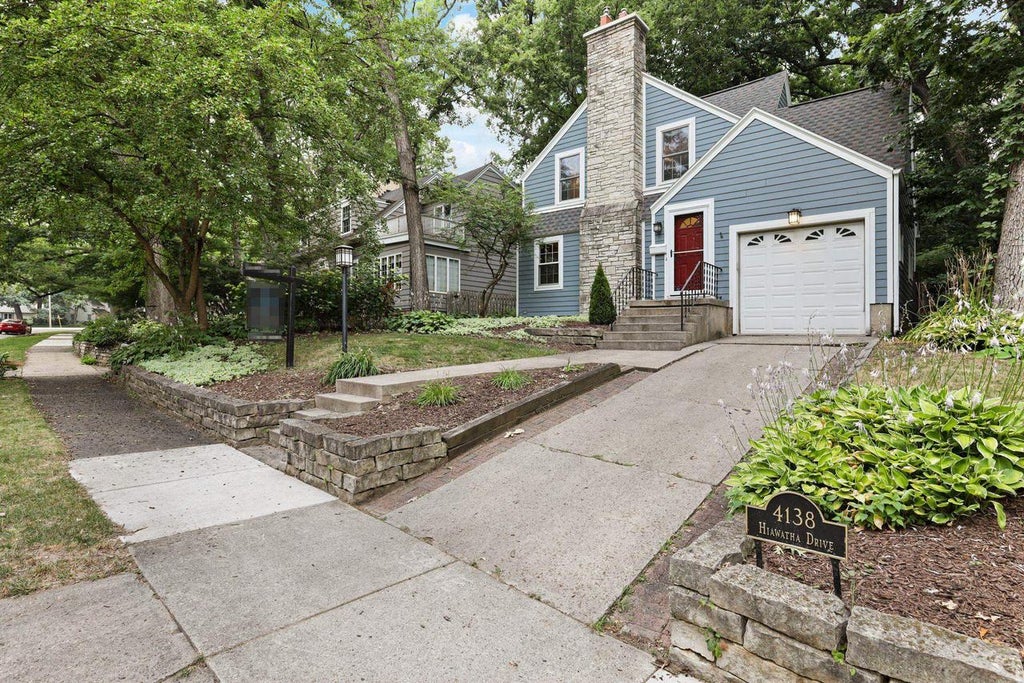 Photo of 4138 Hiawatha DRIVE, Madison, WI 53711 (MLS # 2025701)