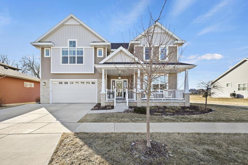 Photo of 1232 Twisted Branch WAY, Sun Prairie, WI 53593 (MLS # 2014689)