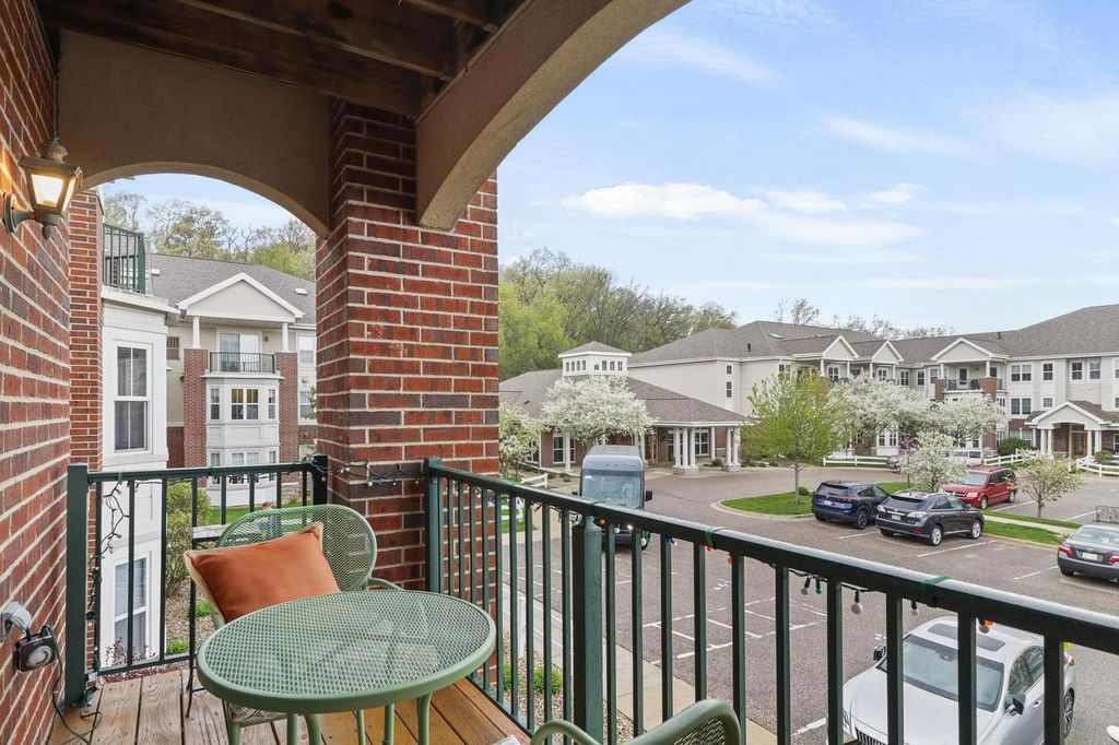 Photo of 8530 Greenway BOULEVARD #212, Middleton, WI 53562 (MLS # 2022241)