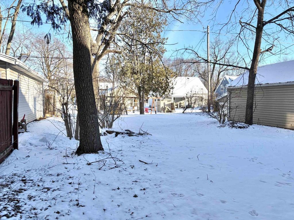 Photo of 1908 N Alvin STREET, Appleton, WI 54911 (MLS # 50320530)