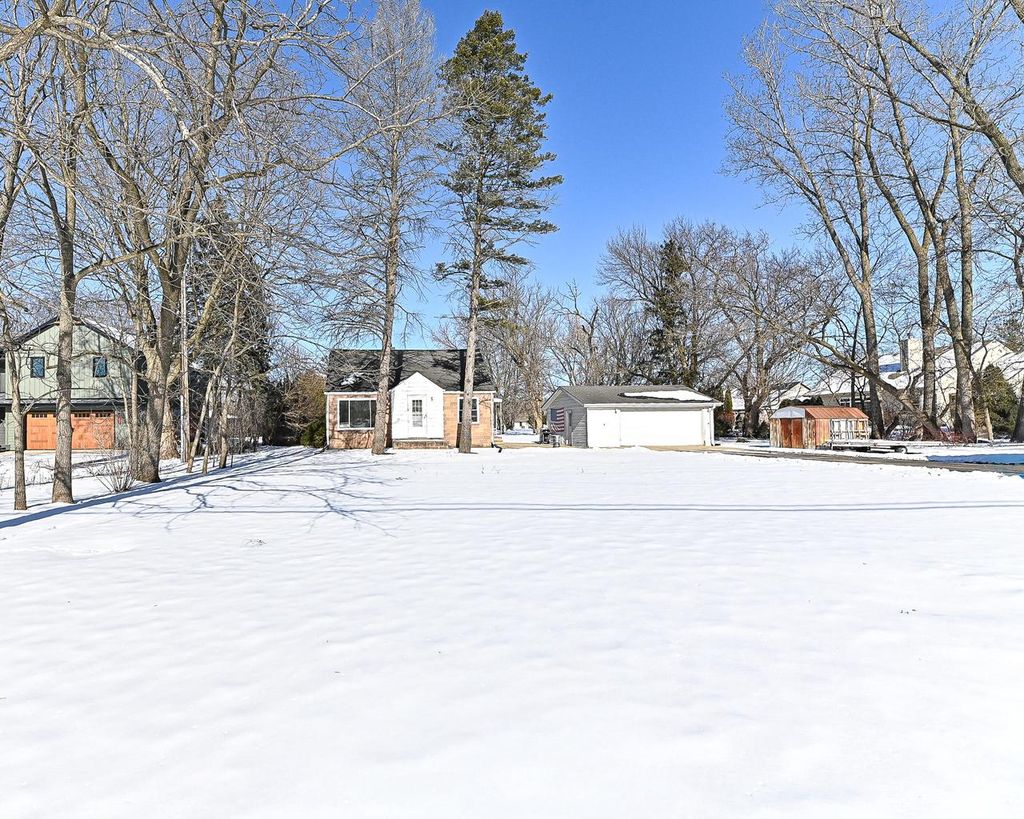 Photo of S77W15886 Woods ROAD, Muskego, WI 53150 (MLS # 1948917)