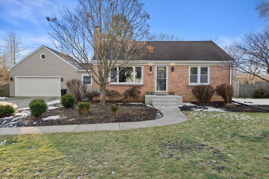 Photo of 8331 N Poplar DRIVE, Fox Point, WI 53217 (MLS # 1946300)