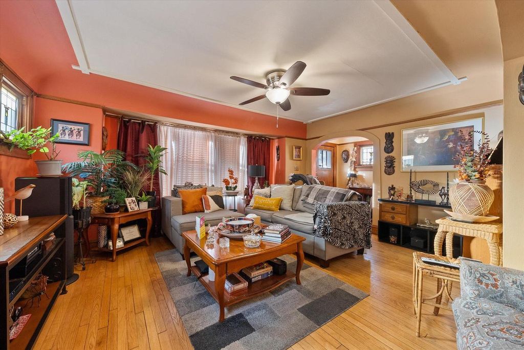 Photo of 3918 N 7th STREET, Milwaukee, WI 53212 (MLS # 1948234)