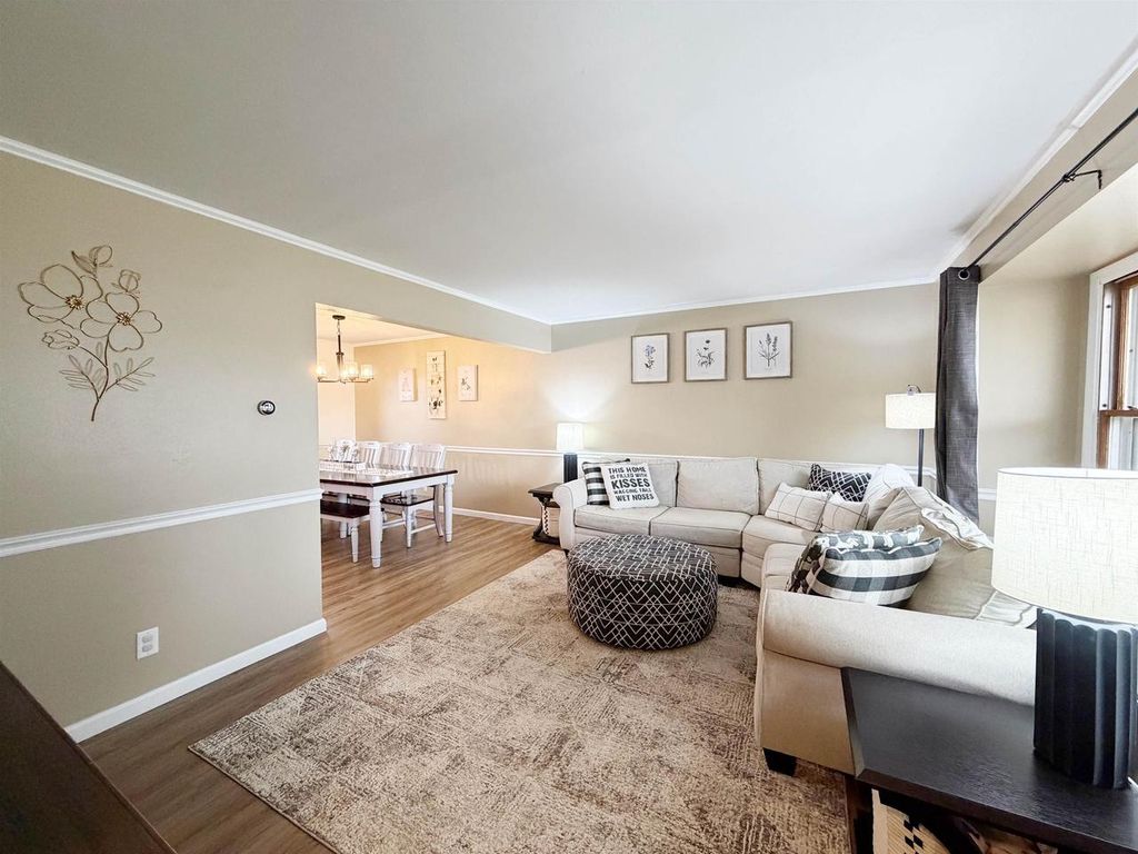 Photo of 283 Old Pioneer ROAD, Fond Du Lac, WI 54935 (MLS # 50322969)