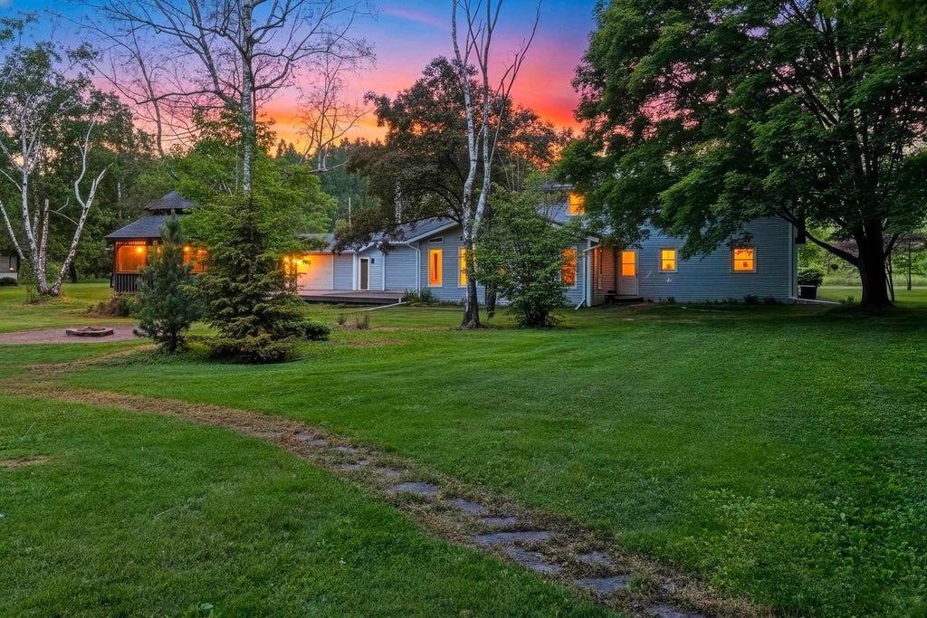 Photo of N9495 Hwy U, Green Bay, WI 54303 (MLS # 50328329)
