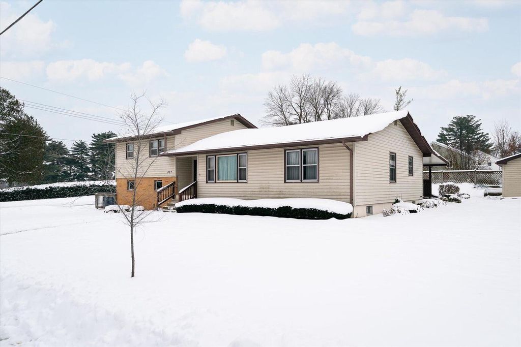 Photo of 427 E Oak STREET, Viroqua, WI 54665 (MLS # 1944429)